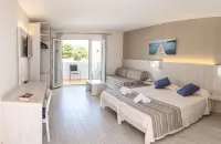 Hotel Club Es Talaial - parking