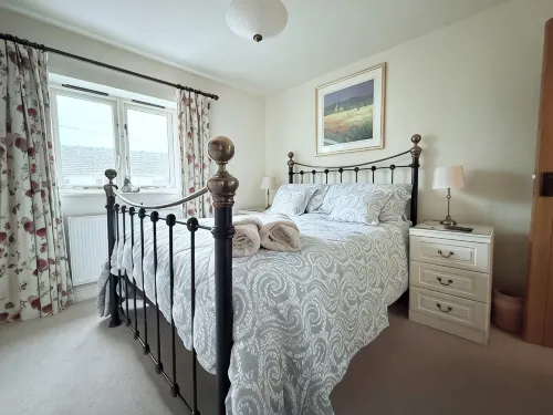 4 Star Cotswold Stone Cottage - جاكوزي