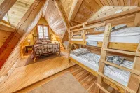Cozy Timber Frame Home!  5 minutes to Holiday Valley and downtown Ellicottville!