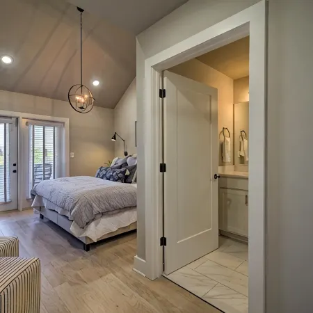 Downtown Stunner - views of Lookout Mountain and close to downtown favorites!