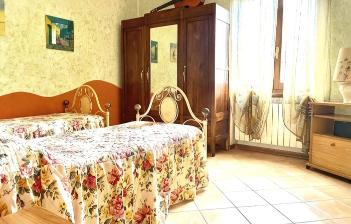 Prestigious Self Catering Holiday Villa For Rent in Barga, Lucca, Firenze,