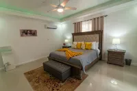 The Luxurious Chateau - 4-Star