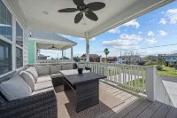 Boatman's Bayside Bungalow, San Leon TX - Wi-Fi