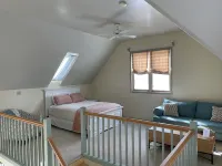 Charming farmhouse in Historic Spring City with AC, WiFi, and full kitchen. - balcony