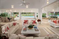 Punta Aguila Spectacular 4 Bdr / 6 Bath Free Golf Cart  Chef and Waiter Included - 民泊
