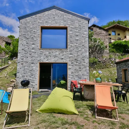 COTTAGE ORSOLA by KlabHouse-4pax w/AC and Lakeview Отели в г. Сорико