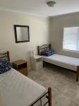 Sandowne House - Families and fisher peoples favourite close to beach - 2-Star