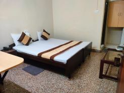 Hotel Embassy