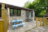 Woodland Retreat - Summer School Holiday Dates Still Available. - Pools
