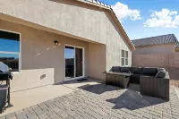 Hilltop Haven 3BD/2BTH in Beautiful Benson, AZ      Pets OK - Wifi