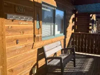 Cozy 3 Bed 2 Bath Cabin located next to Three Bears Resort in Warrens Wisconsin Hotele w: Warrens