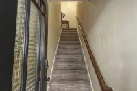 Exceptional charming spacious 2bedroom French colonial in desirable midtown area - Condos