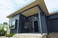 Cockatoo Cottage Bundeena - บ้านพักหลังเล็ก
