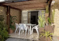Bungalow, 10-minute walk from Etang-Salé les Bains beach, sleeps 2 to 4. - 2-Star