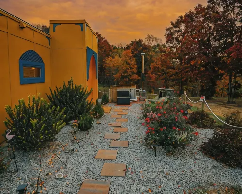 Aladdin Inspired Fairytale Cabin Hot Tub 3 Miles from Hocking Hills State Park Hotels in Swan Township