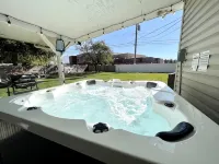 Orem Lower Level Apartment w/ Hot Tub access! 6 minutes to Provo Canyon