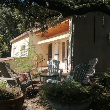 Cosy house, nestled in nature, 5 minutes from the center
