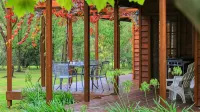 Beechworth Cedar Cottages