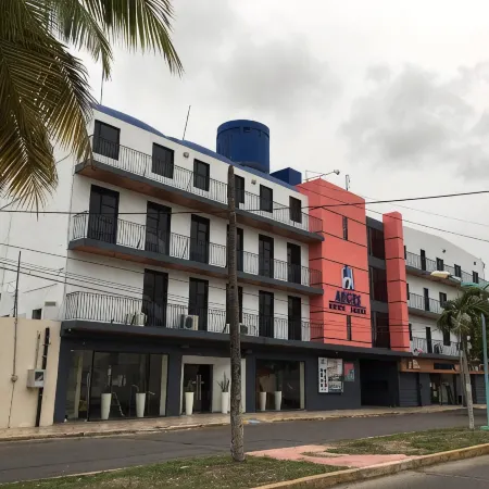 Hotel & Suites Arges - Centro Chetumal