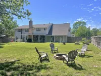 Luxe 5BR Family Retreat, Minutes From TAMU - 4 étoiles