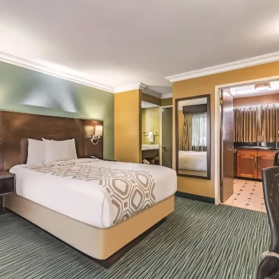La Quinta Inn & Suites by Wyndham San Francisco Airport West Hotels near Millbrae Library