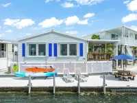 Oceanfront w/stunning open water views and private seawall! 30 mins to Key West! - WiFi