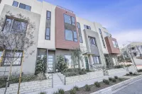 La Harbor View with Private Rooftop and Free Tesla Charger - Wifi