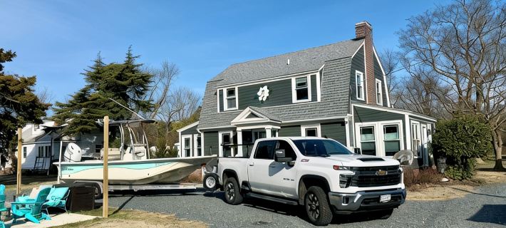 Minutes to the BEACH! Boat friendly, fire pit, bocci & large yard for famly fun! Hotels in Northampton County