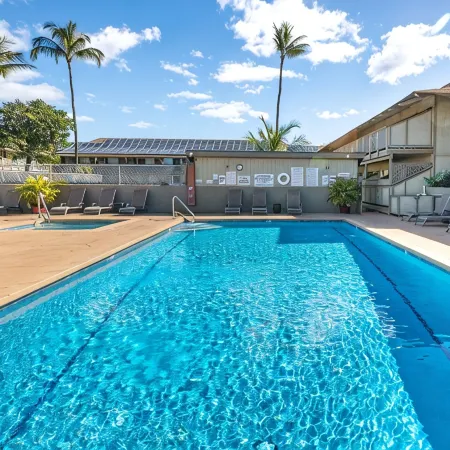 Ocean View Studio Steps to Beach - Pool, Spa & Pickleball - Free parking & Wi-Fi