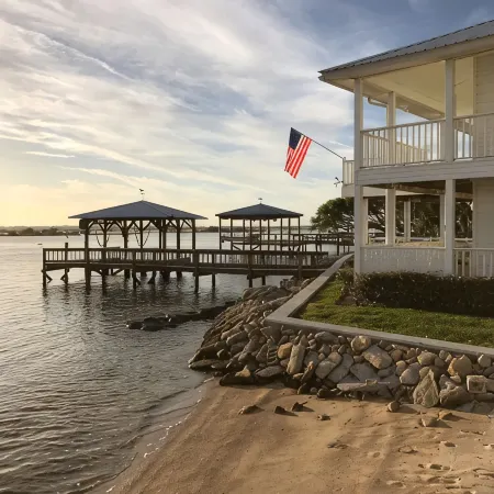 Beach & Boating & Fishing Paradise! with 2 Kayaks Included!!!