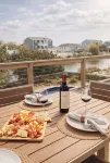 Family Friendly Beach House. Pool, Hot Tub, Walk to Beach. Dog Friendly, Fenced - Private Pools