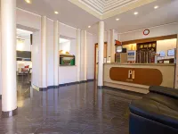 Hotel Adriano Отели рядом с достопримечательностью «Арена «ПалаРуффини»»