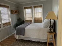 Cheerful Cottage Close to the Beach! - 3-Star