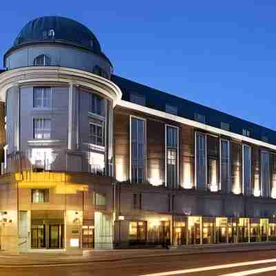 The Alex Hotel Exterior