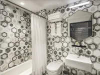 The Fidi Hotel Các khách sạn gần Trung tâm mua sắm Century 21