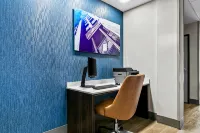 Wingate by Wyndham Flint / Grand Blanc - parking