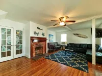 7 Beachside Inn