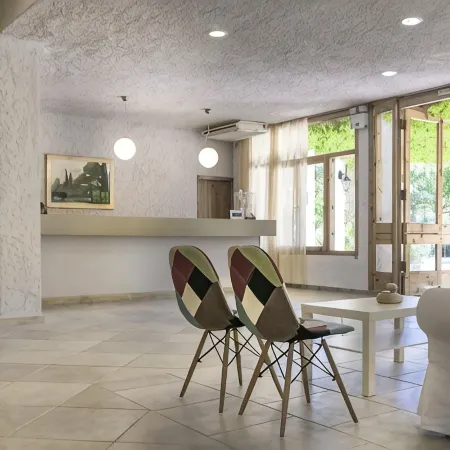 Eden Beach - Plaka Hotel