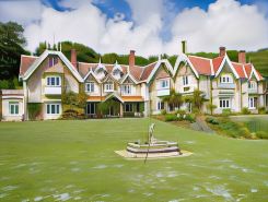Lisle Combe