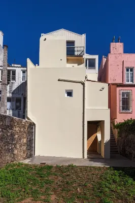 A Bica Hostel - Hostels