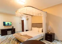 Lavish Suites