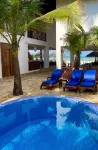 Karibu Beach Resort - de playa