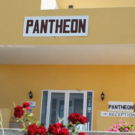 Pantheon Hotel