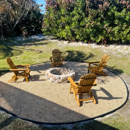 Family Home with Heated Pool in a Quiet Area
