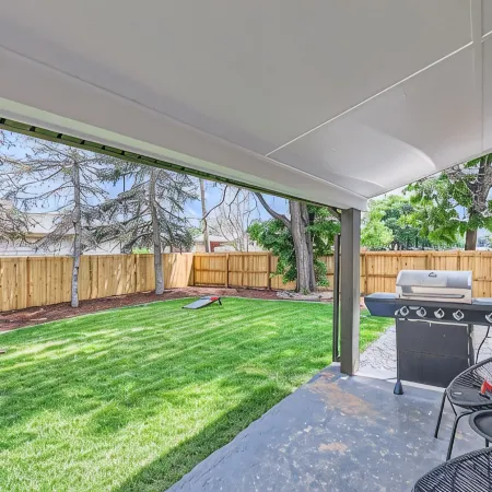 Family and Dog Friendly - Game Room - Central Location Between Denver & Boulder