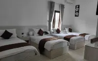 Griya Nendra Hotel - parking
