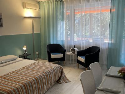 Bissone Lake Apartment 403