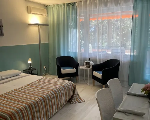 Bissone Lake Apartment 403 Hotele w: Bissone