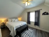 Charming 3-bedroom house in Trout Lake close to trails & lakes. - Homestays