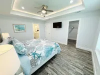 SWEET MAGNOLIA: 4 min walk to BEACH-Bikes-3 Bedrooom- 3 Full Bath - 4-Star
